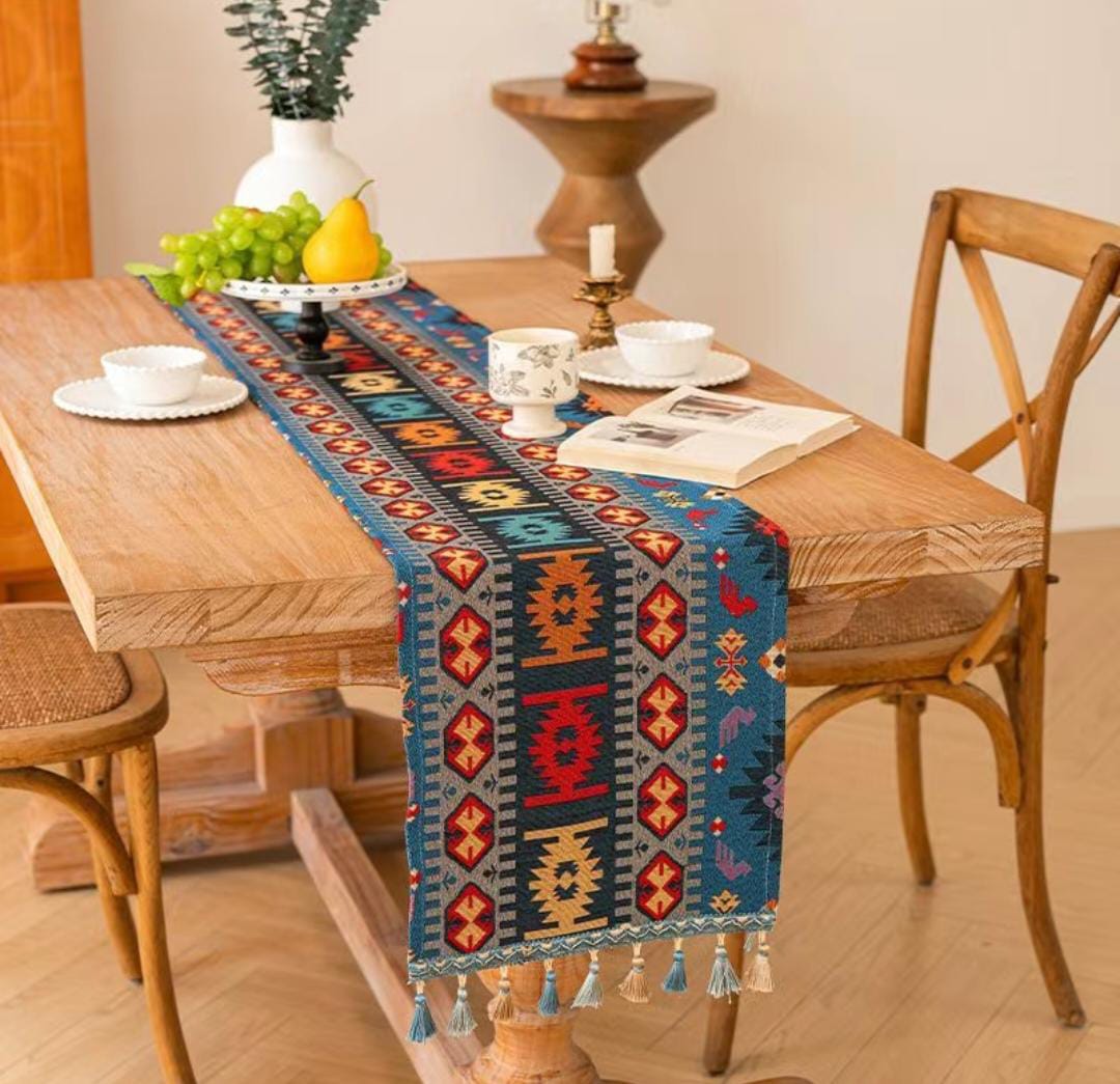 Table Runner 06